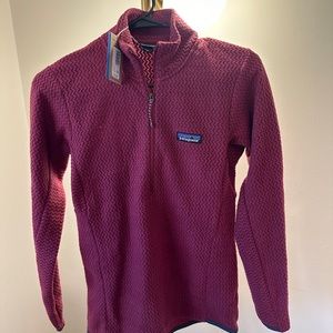 NWT Patagonia Women’s R1 Air zip-neck